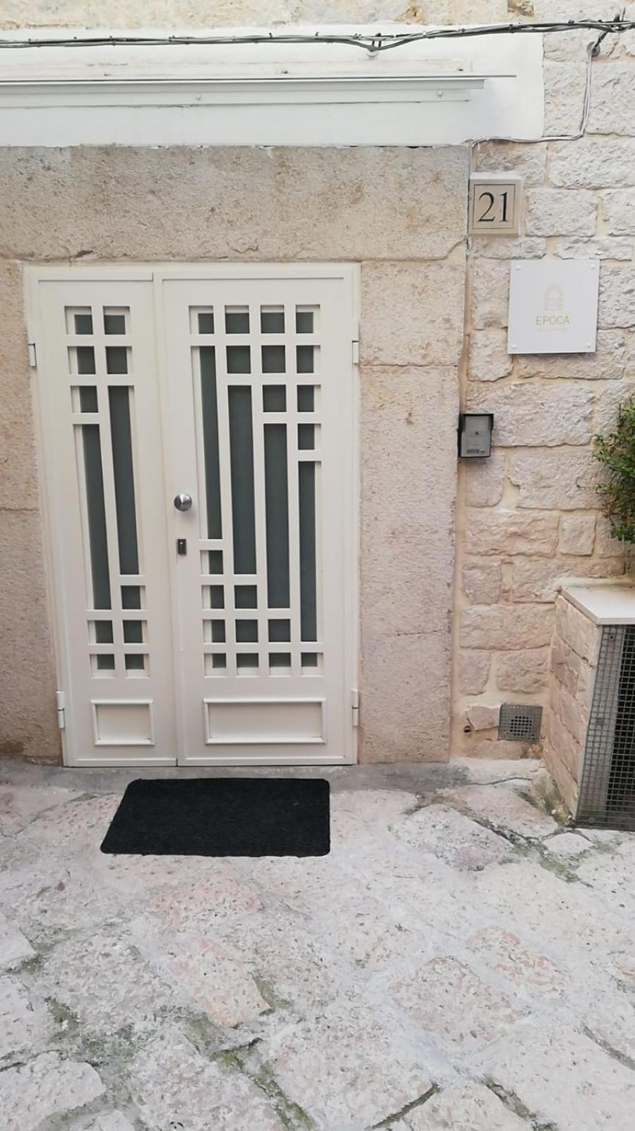 Epoca Suite House Trani Exteriör bild