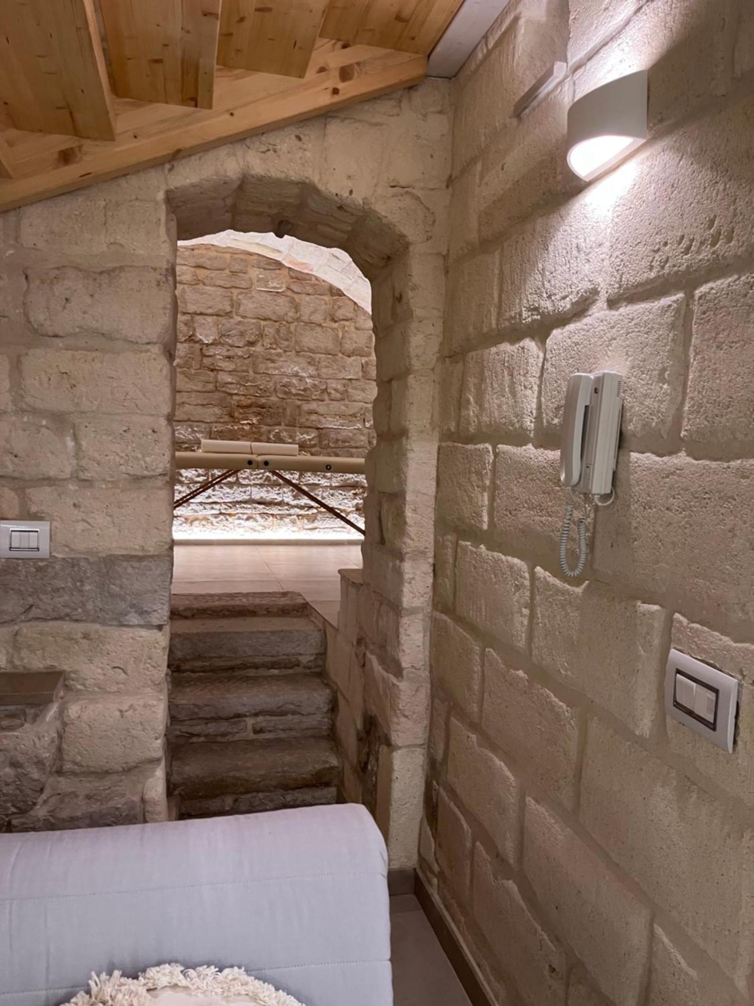 Epoca Suite House Trani Exteriör bild