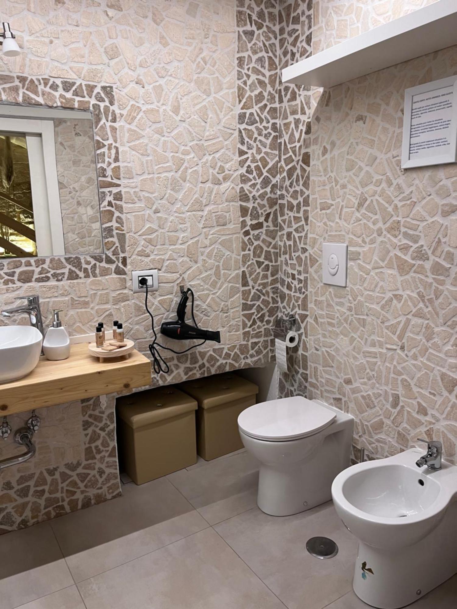 Epoca Suite House Trani Exteriör bild