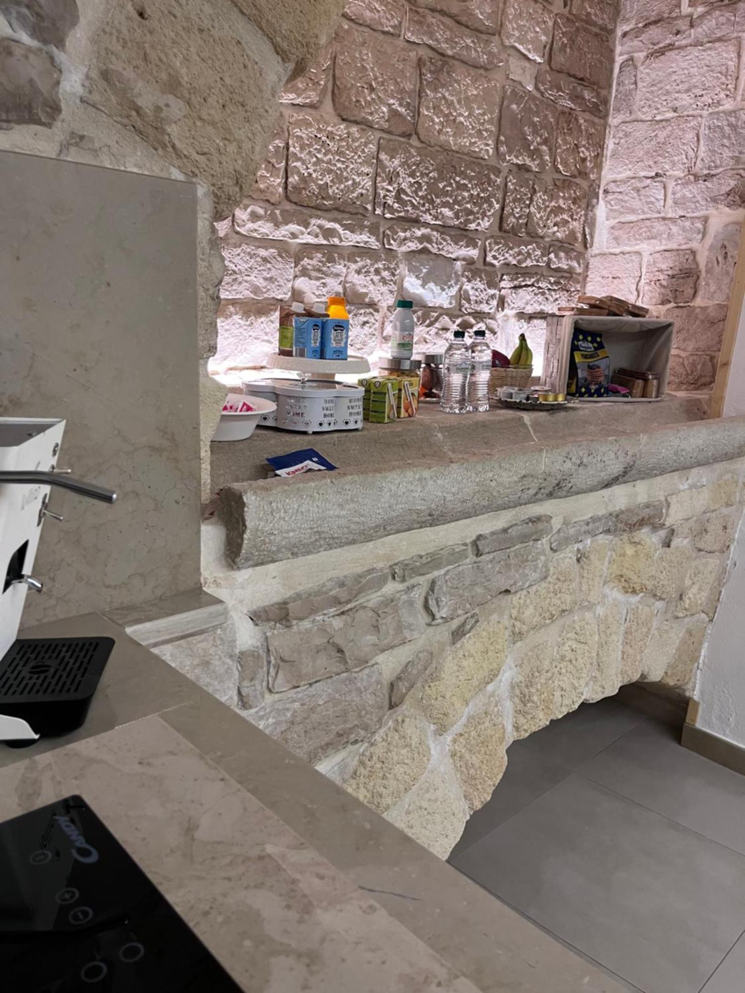 Epoca Suite House Trani Exteriör bild