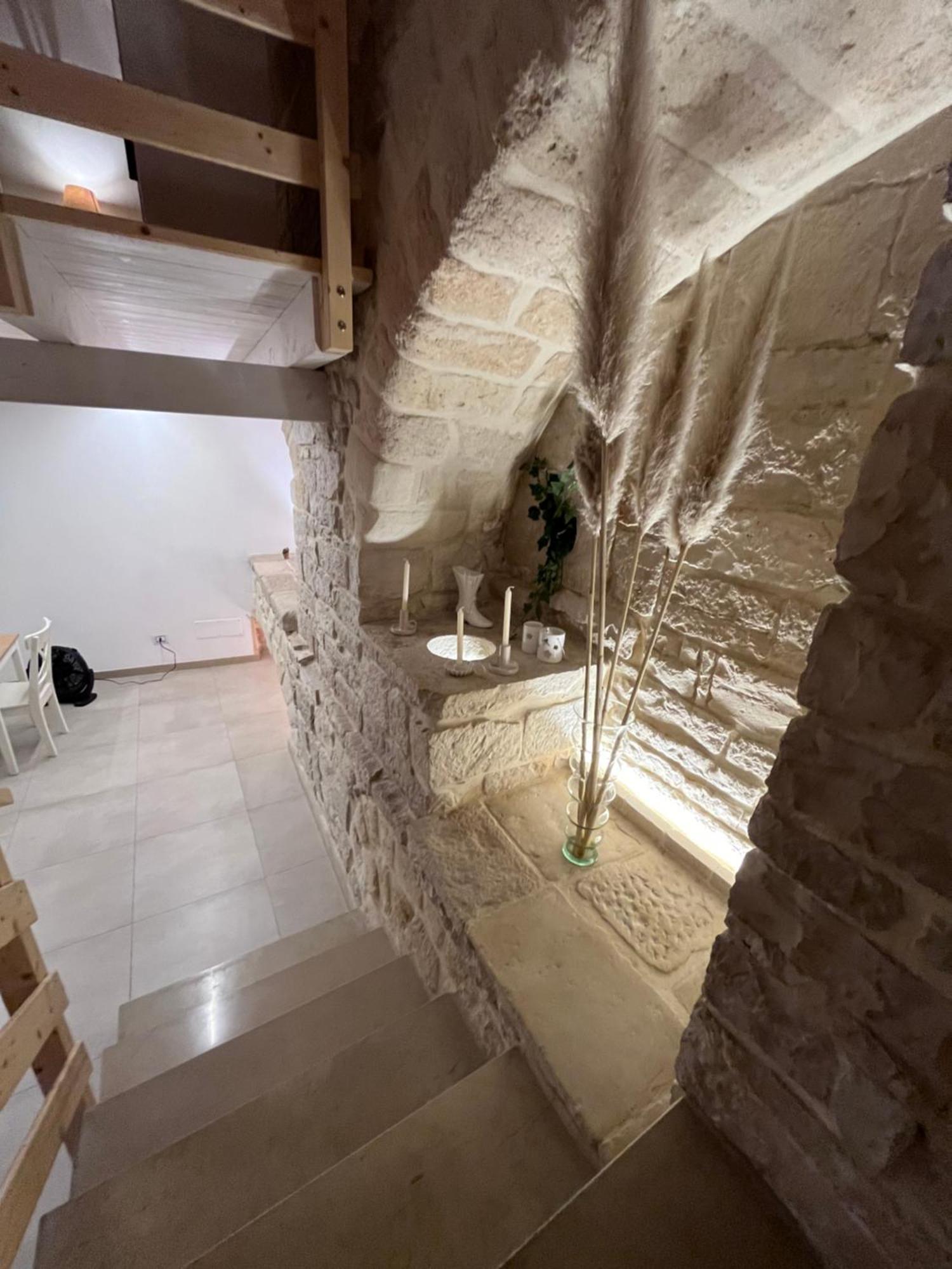 Epoca Suite House Trani Exteriör bild